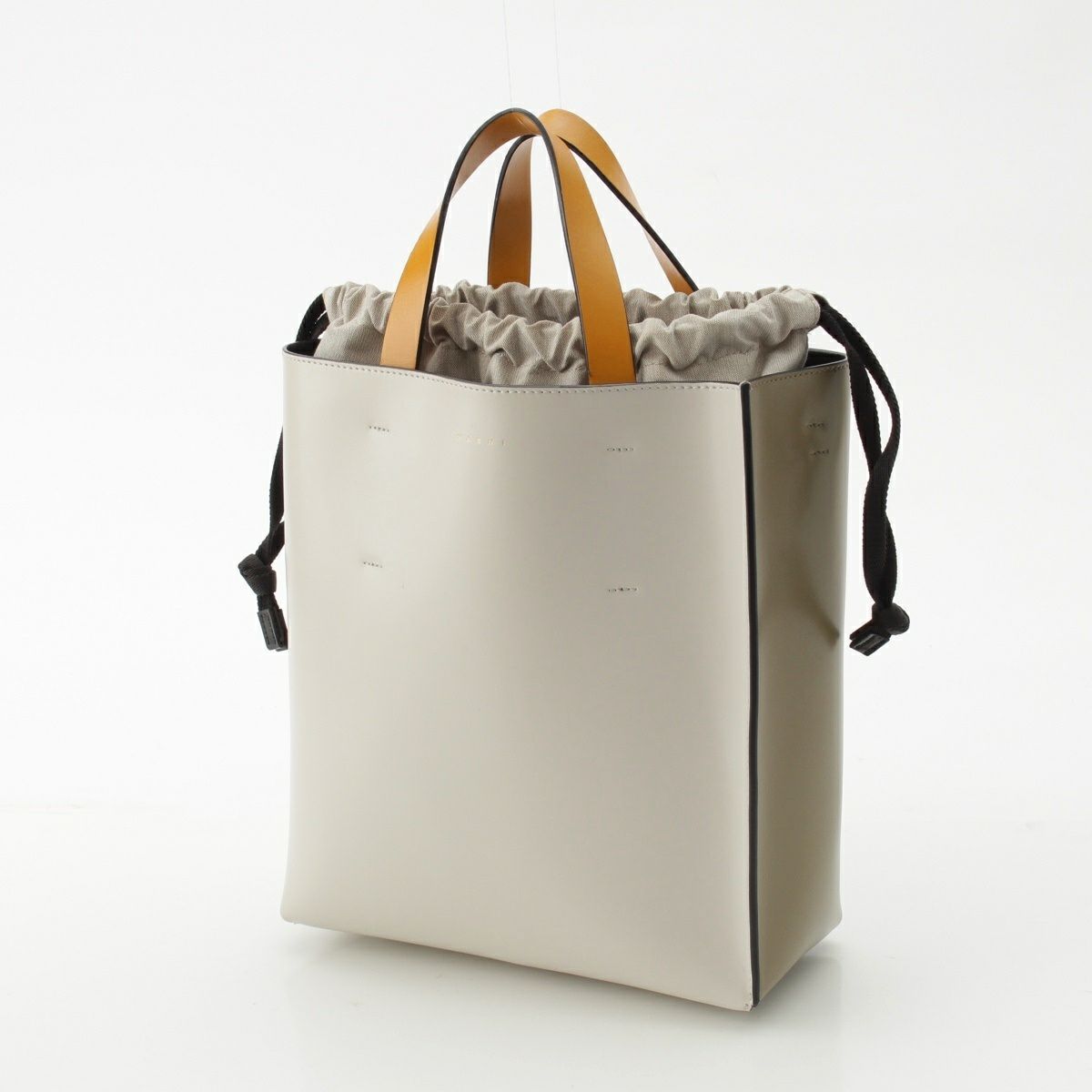 マルニ ミュゼオ ショルダーバッグ 2wayバッグ 水玉 レザー 楽天市場】【P10倍 ～9/11 10時】MARNI マルニ トートバッグ