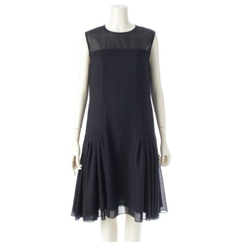 未使用✨フォクシー 25年品 Dress Cadeaux ワンピース リボン38 未使用✨フォクシー 25年品 Dress Cadeaux ワンピース リボン38