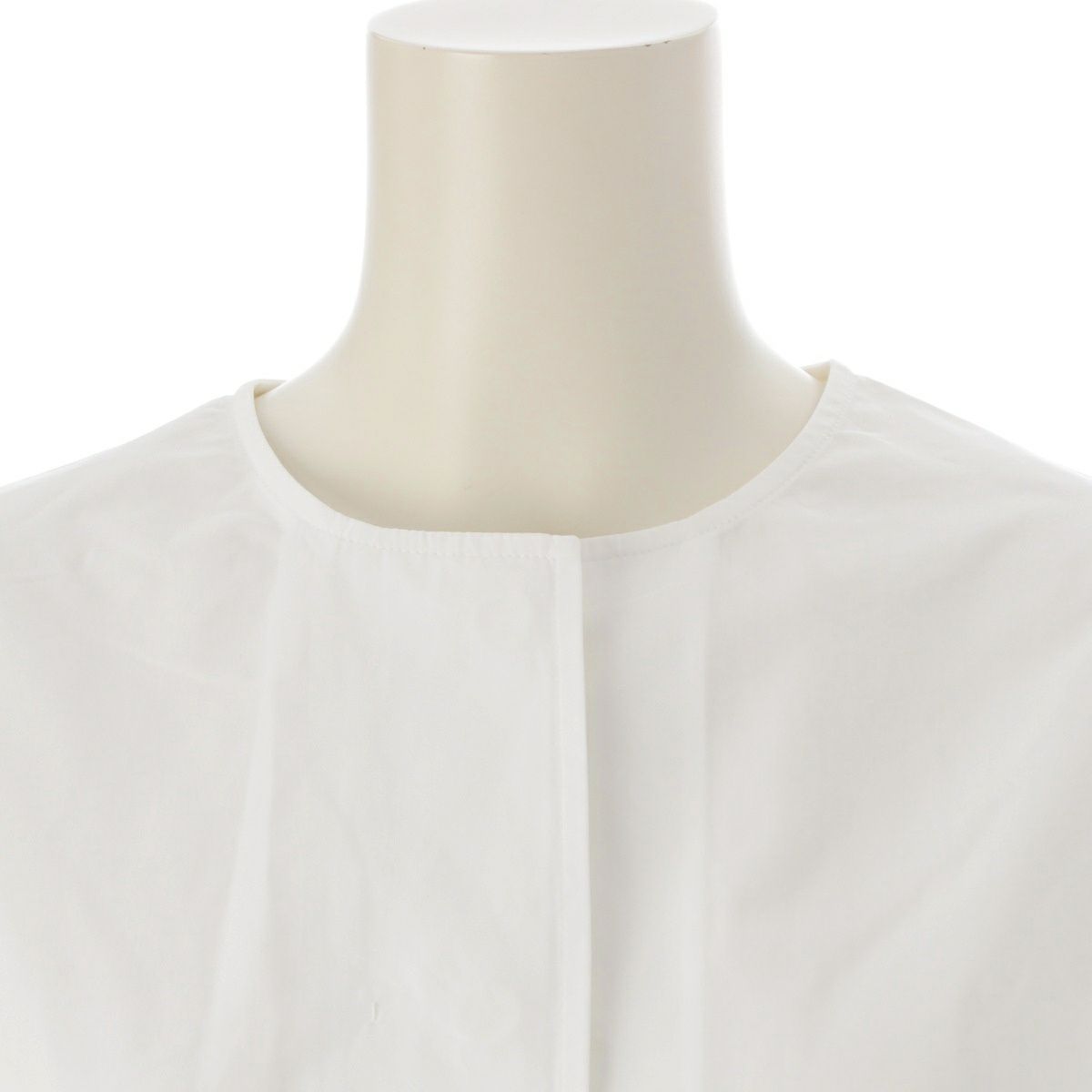 ドゥロワー 24年 ノーカラー ベルテッド フレア ノースリーブ ブラウス  