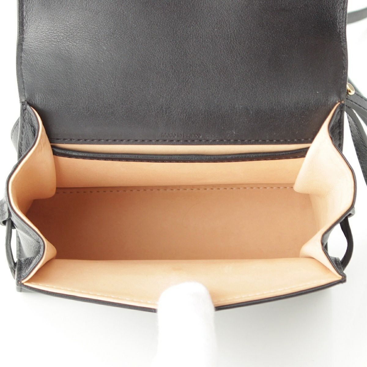 【お買い得】DELVAUX レザーポーチ　ブラック　ゴールド デルボー DELVAUX ショルダーバッグ レザー 黒 ブラック