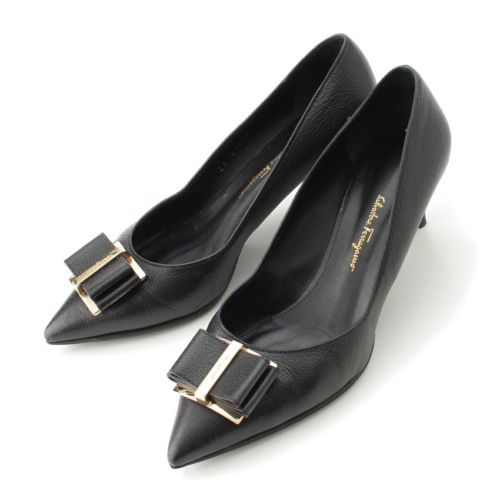 ⭐️未使用⭐️ サルヴァトーレフェラガモ　ガンチーニ　フラットパンプス　ブラック 極美品 フェラガモ ガンチーニ フラットシューズパンプス レザー