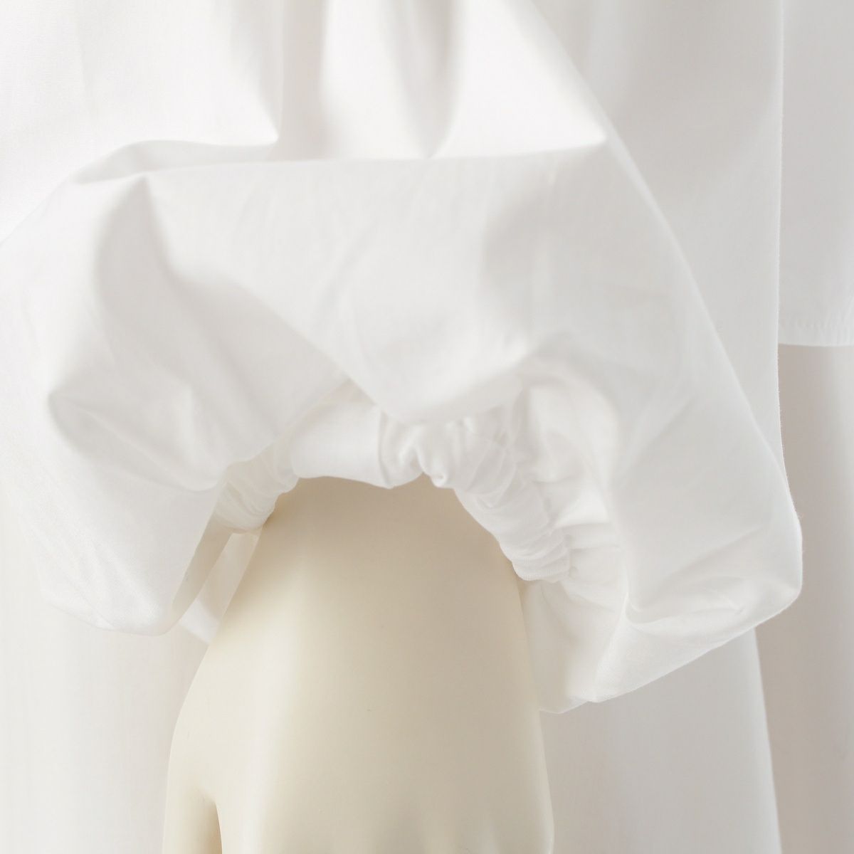 ドゥロワー 24SS コットン バルーンスリーブ クロップド ブラウス  