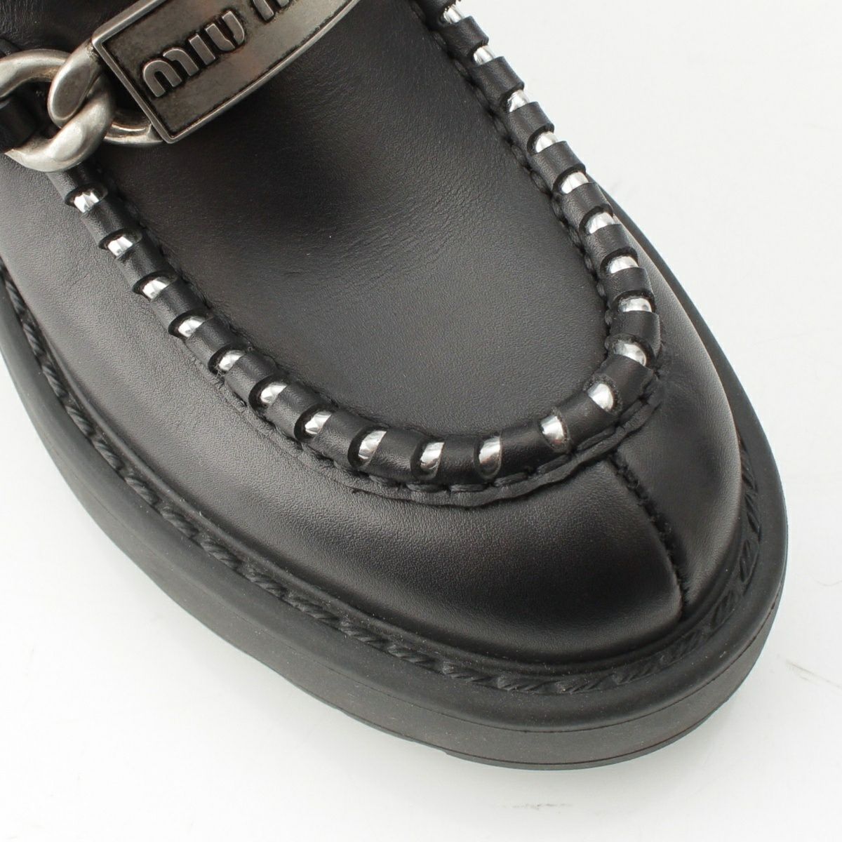 ミュウミュウ レザー プラットフォーム ロゴプレート ローファー