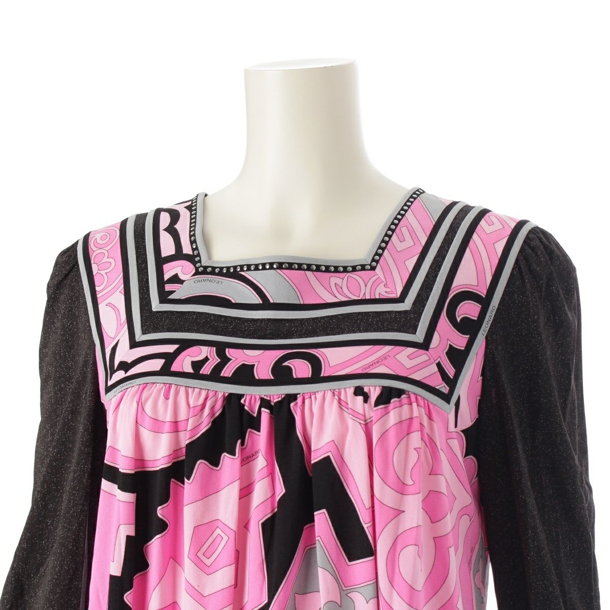 レオナール アセテート×ポリエステル カンカン フラワー 総柄  