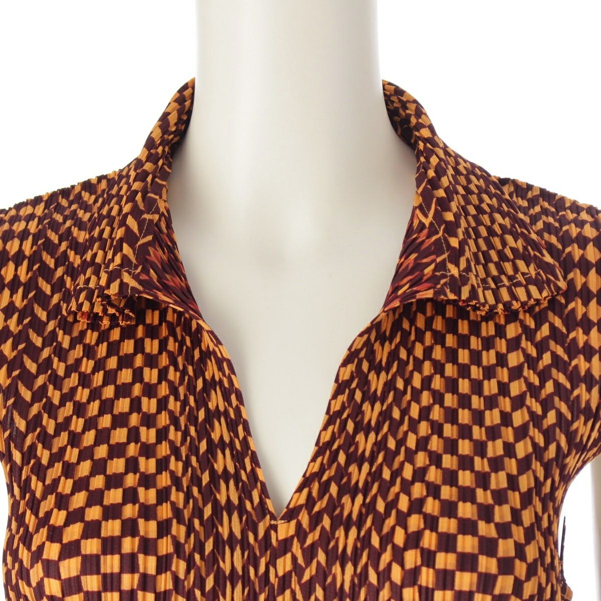 プリーツプリーズ イッセイミヤケ チェック柄 襟付き ノースリーブ  