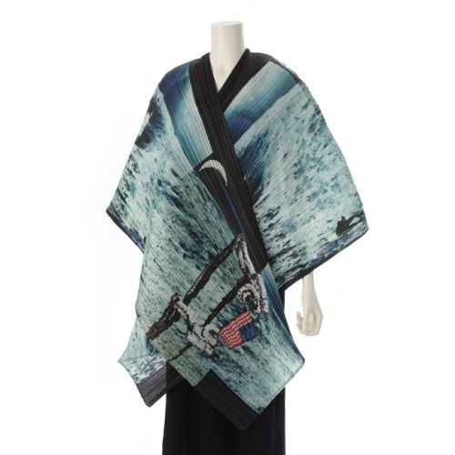 プリーツプリーズ イッセイミヤケ アポロ11号 宇宙 月面 ストール PP91-AD060 ブルー