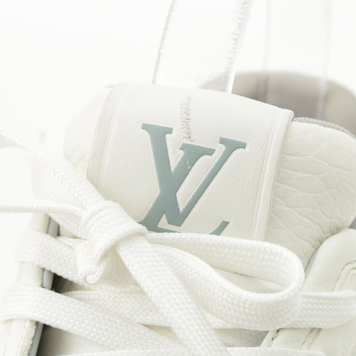 ルイヴィトン LVトレイナーライン レザー ロゴ ローカット スニーカー  