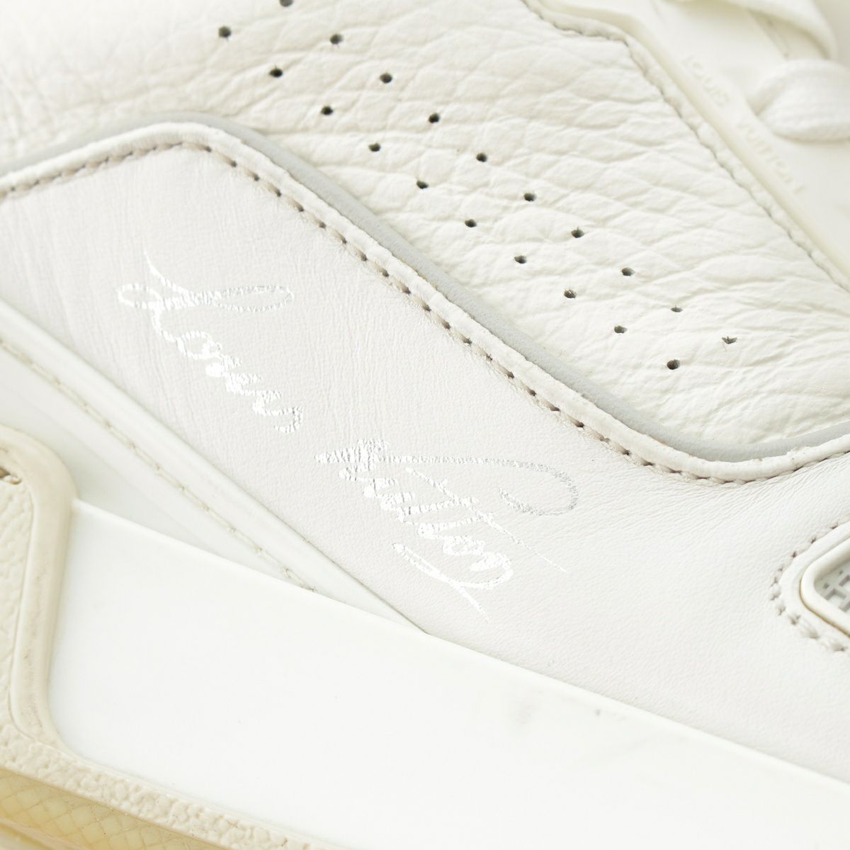 ルイヴィトン LVトレイナーライン レザー ロゴ ローカット スニーカー  