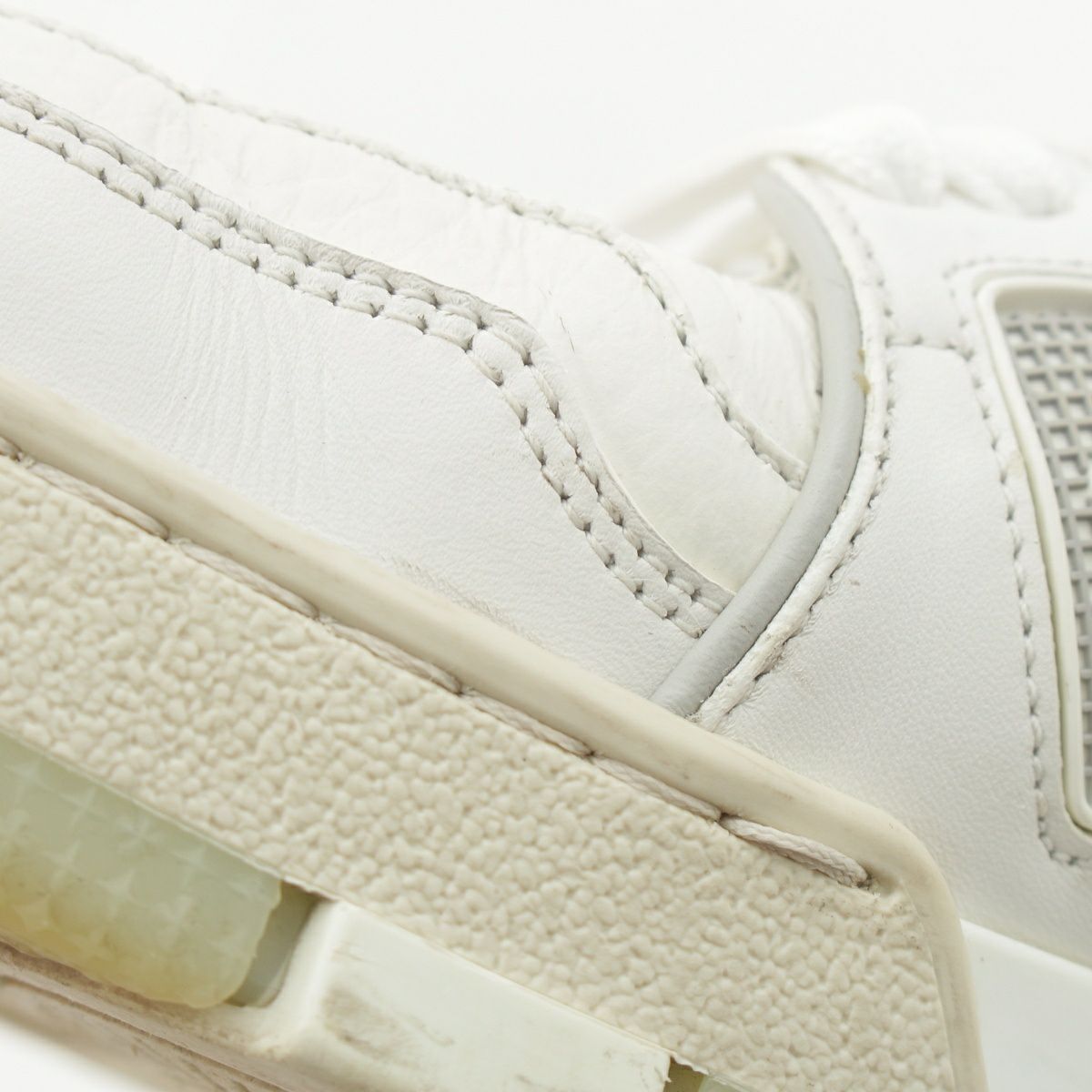 ルイヴィトン LVトレイナーライン レザー ロゴ ローカット スニーカー  