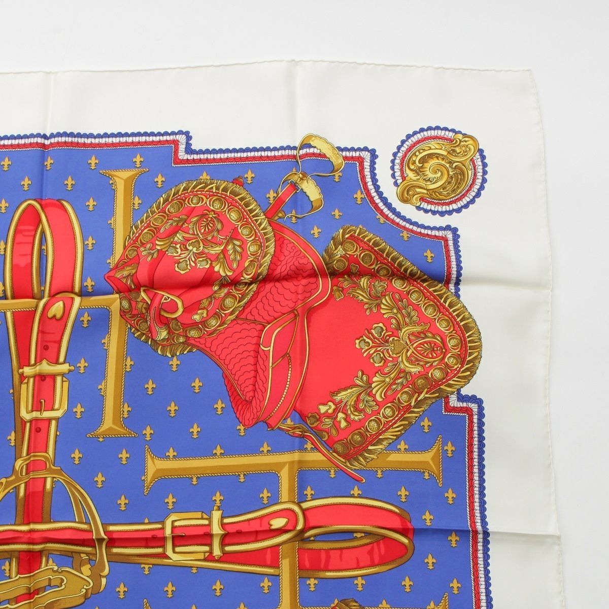 エルメス カレ90 SELLES A HOUSSE カバーへの腰かけ シルク スカーフ