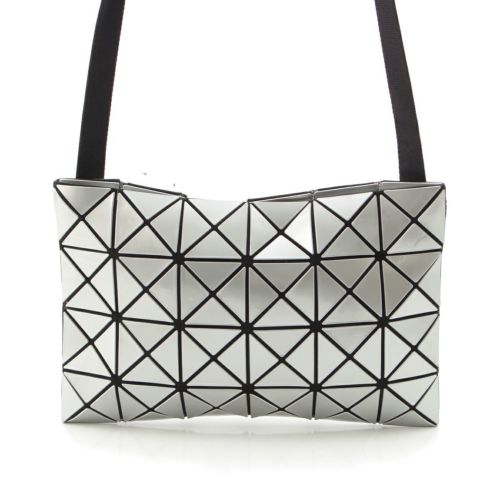 バオバオ イッセイミヤケ（BAO BAO ISSEY MIYAKE） | ブランド中古通販