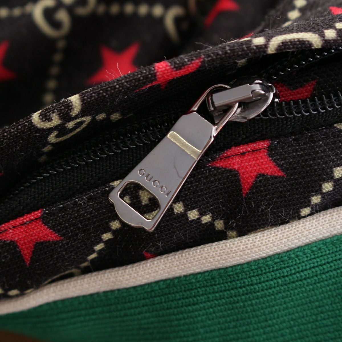 グッチ GG シェリーライン ジャージ パンツセットアップ トップス