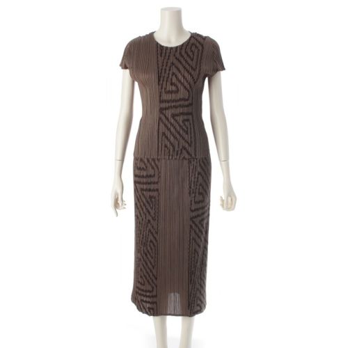 プリーツプリーズ イッセイミヤケ 刺繍 半袖カットソー スカートセットアップ PP41-JG743-JK742 カーキ 3