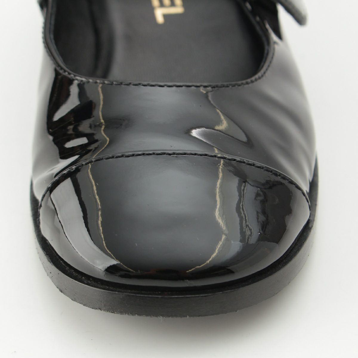 シャネル パテントレザー ココマーク ターンロック ラウンドトゥ