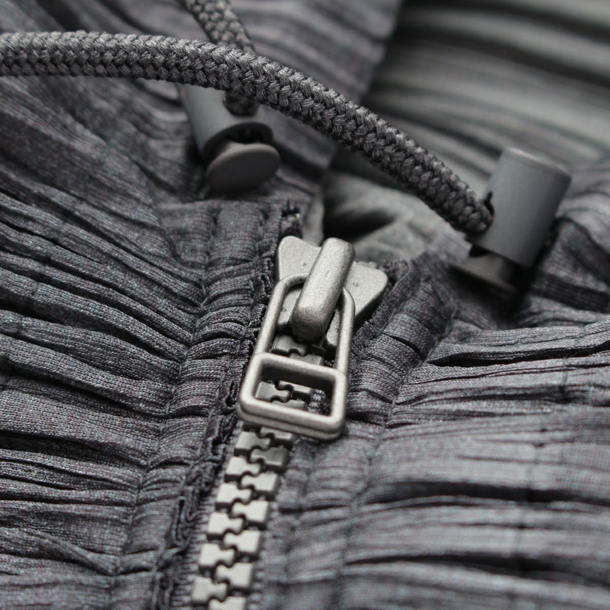 プリーツプリーズ イッセイミヤケ 02AW フーディー ジップアップ  