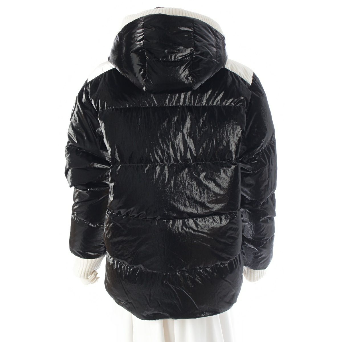 シャネル 25/26年 ココ ネージュ コレクション ココマーク パッファー