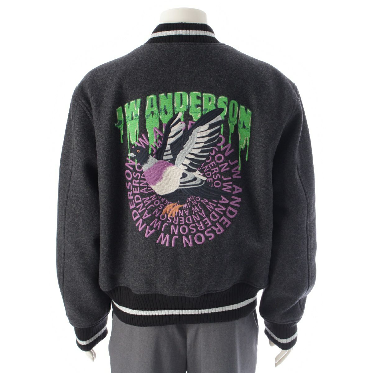 ジェイダブリューアンダーソン 22年 ウール 鳩 ピジョン 背面総刺繍 ブルゾン ボンバージャケット スタジアムジャンパー アウター JK0180PG1027 ダークグレー 48