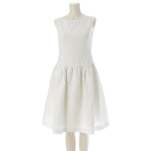 フォクシー ニューヨーク コレクション 20年 刺繍 ノースリーブ ワンピース 40635 ホワイト 38