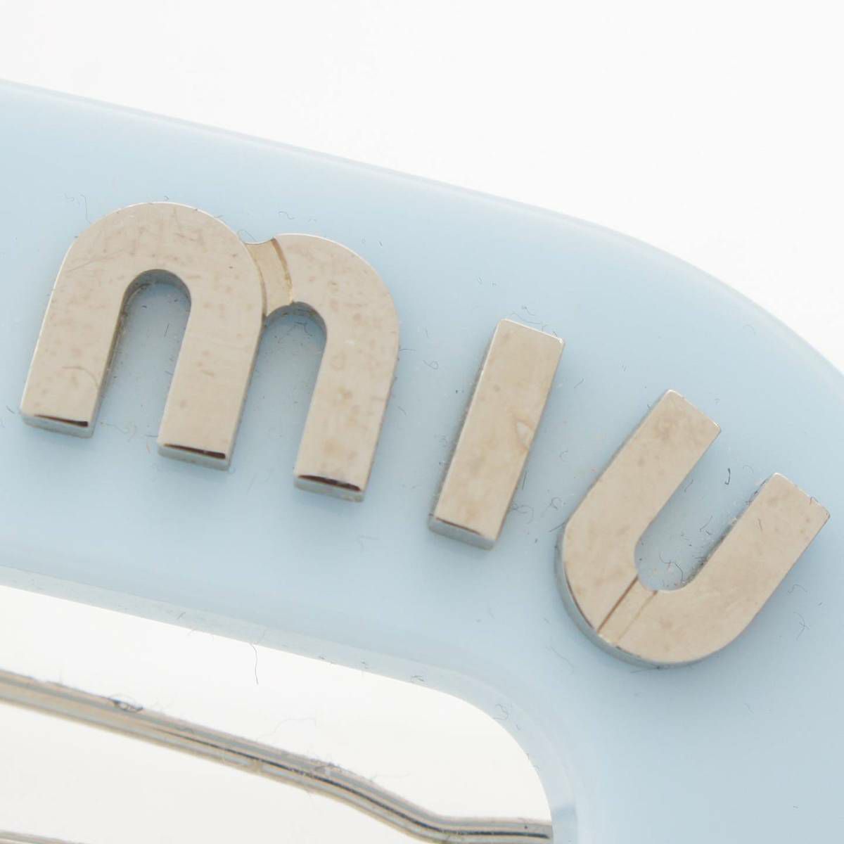 【miu miu】バレッタ ヘアピン ライトブルー miumiu ヘアピン パテントレザー バレッタ ライトブルー ミュウ