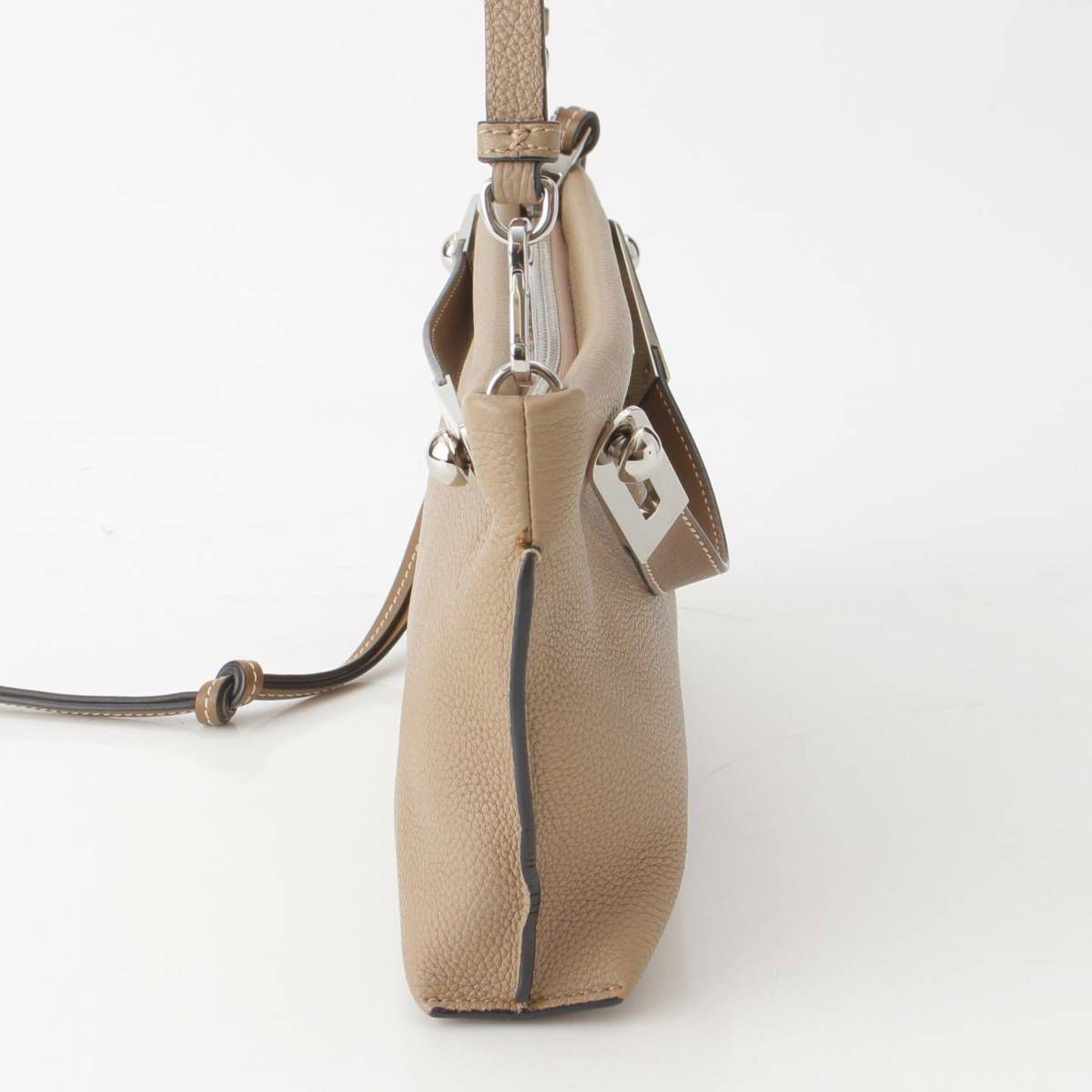 ロエベ Loewe ミッシー スモール アナグラム レザー 2way クラッチ