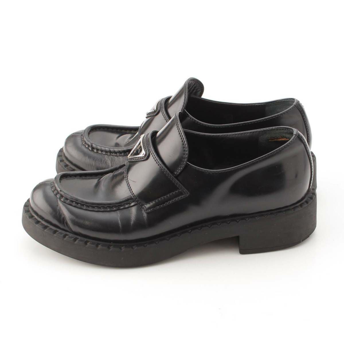 プラダ モノリス ブラッシュドレザー ローファー　サイズ37.5 中古・古着通販】PRADA (プラダ) モノリスブラッシュド レザー