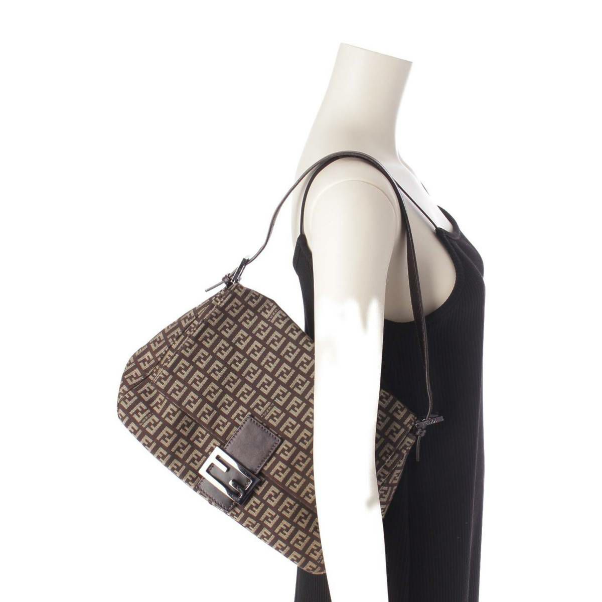【希少カラー】フェンディ　ワンショルダー　マンマバケット　ズッキーノ　パープル FENDI(フェンディ) ズッキーノ マンマバケット/ワンショルダー