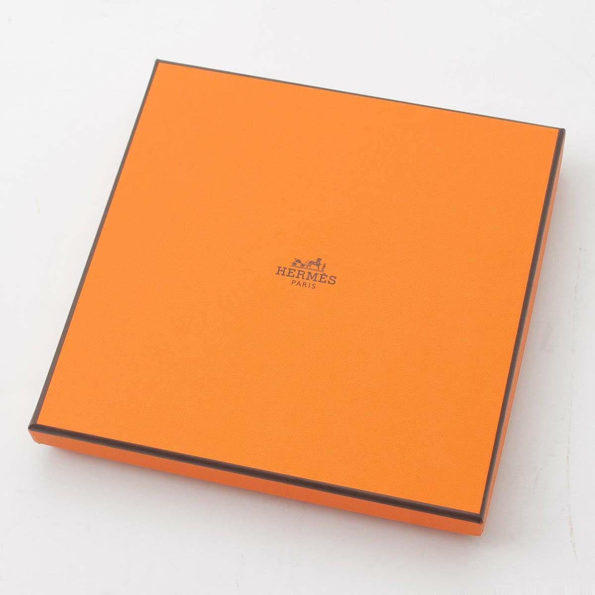 エルメス カレ70 グラントゥラララ メダイヨン シルクスカーフ ブルー