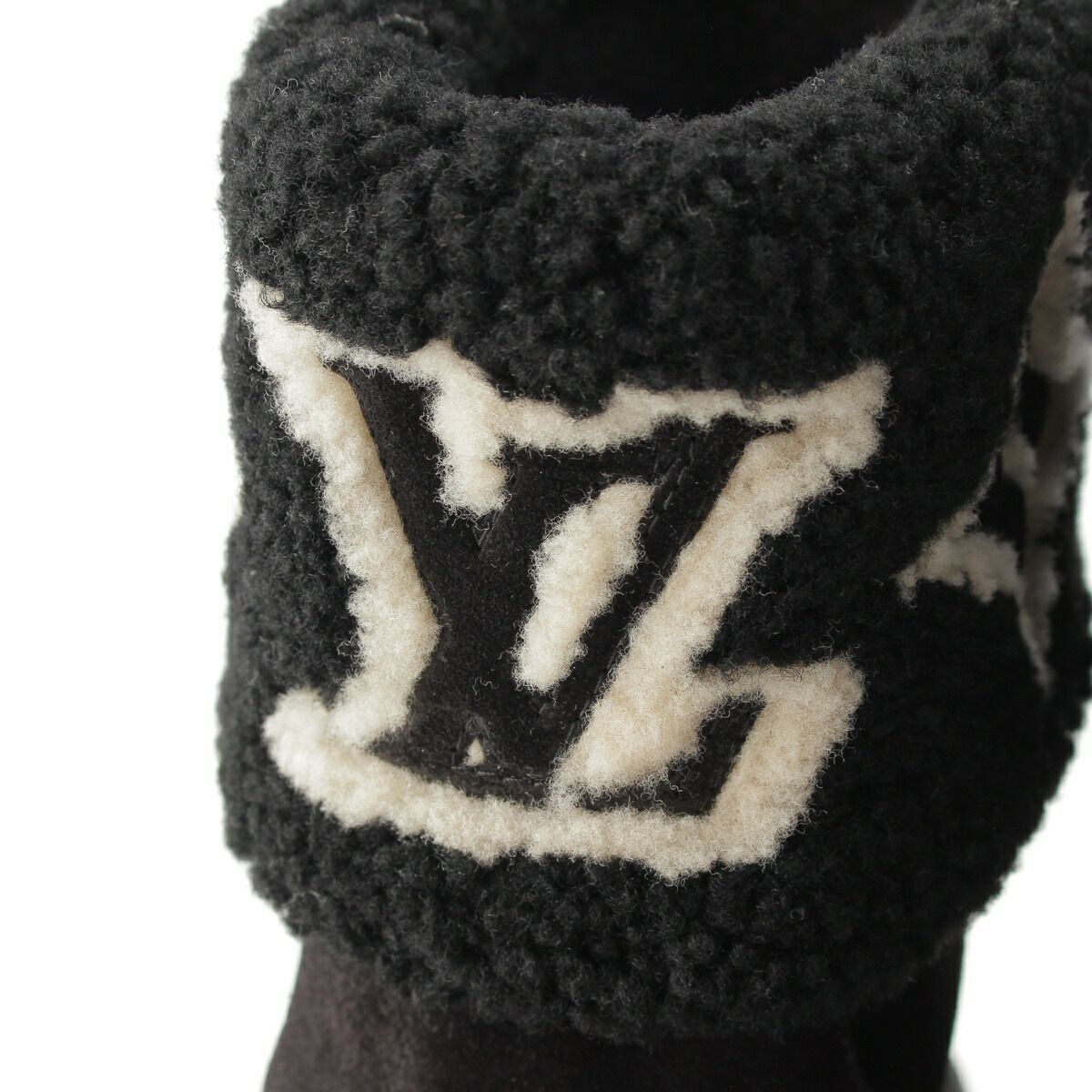 ルイヴィトン スノードロップライン ボア スエード ムートン