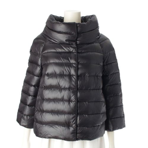 HERNO - ヘルノ SOFIA ソフィア  ハイネック 七分袖 撥水加工 ダウンジャケット アウター PI0046DIC  ブラック 40【中古】 ヘルノ SOFIA ソフィア ハイネック 七分袖 撥水加工 ダウン