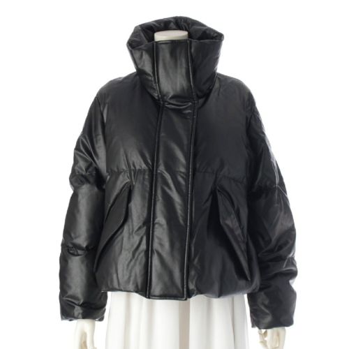 エムエムシックス メゾンマルジェラ Maison Margiela 24AW エコレザー 背面ロゴ ハイネック ダウンジャケット アウター S52AM0304 ブラック S