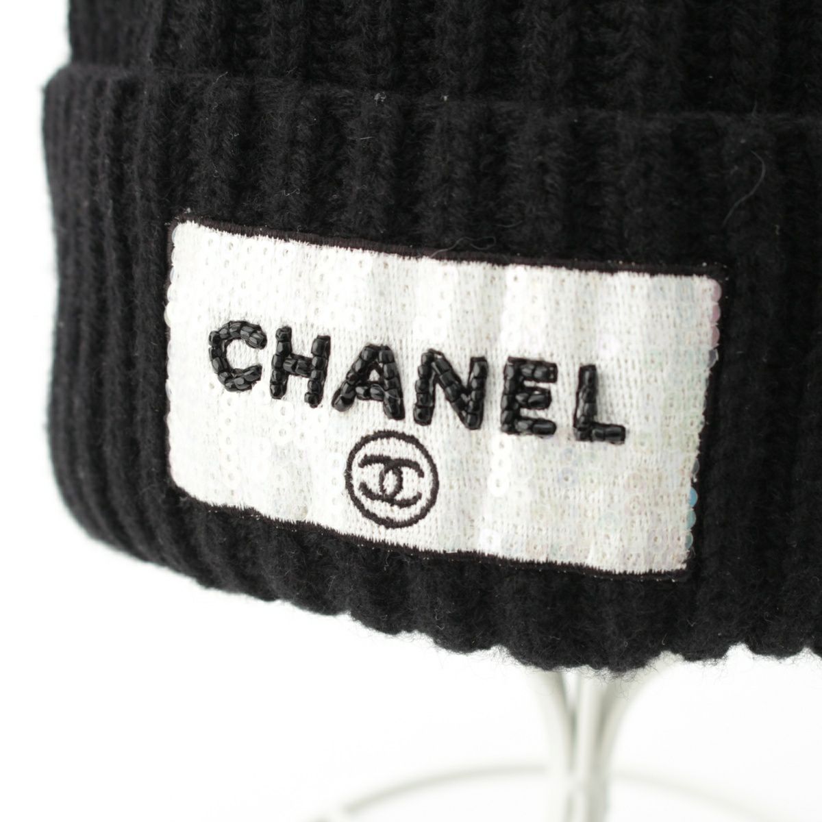 シャネル 23AW ロゴ ココマーク スパンコール ニットキャップ シャネル 23AW ロゴ ココマーク スパンコール ニットキャップ