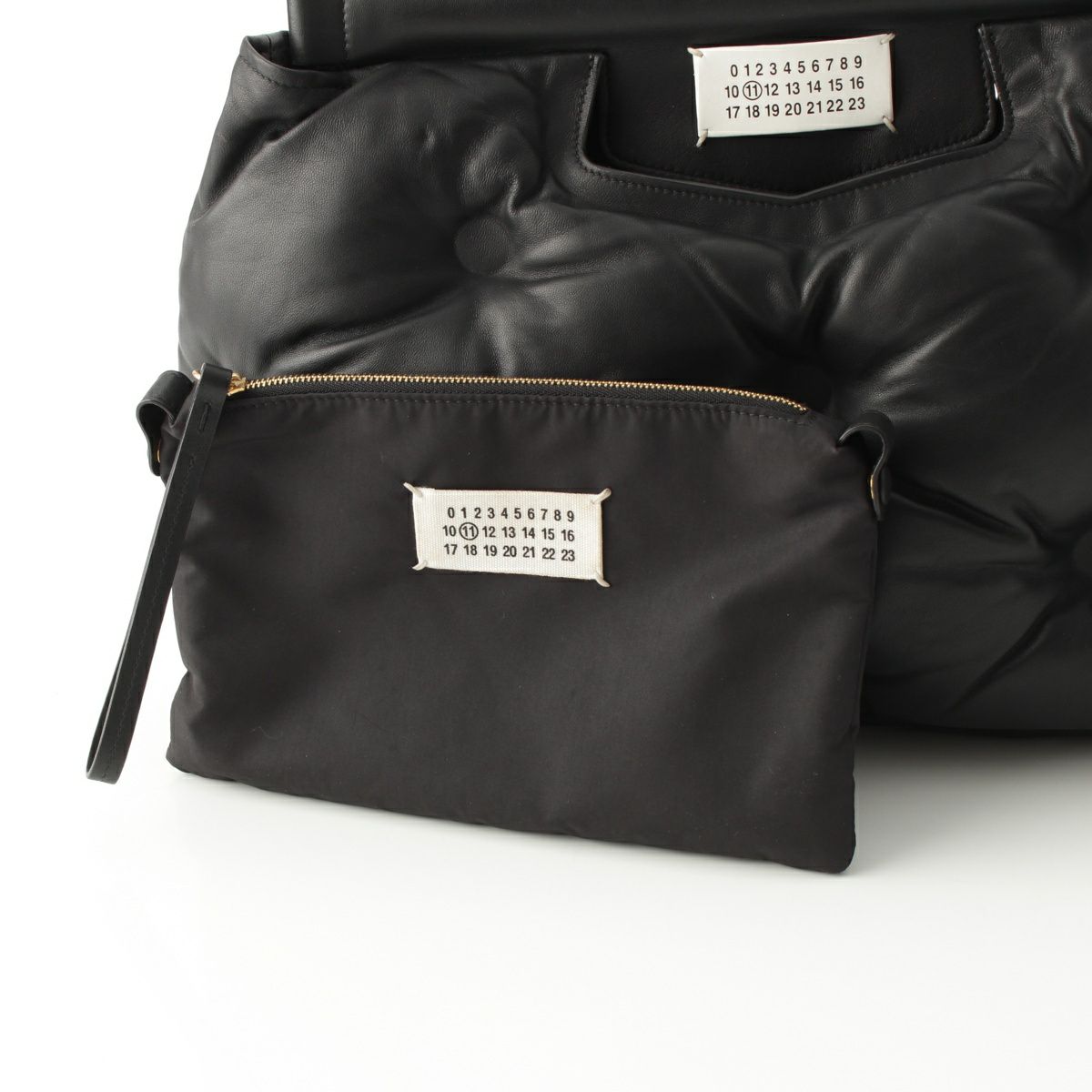 Maison Margiela グラムスラム ブラック カレンダータグ レザー Maison Margiela グラムスラム ブラック カレンダータグ レザー