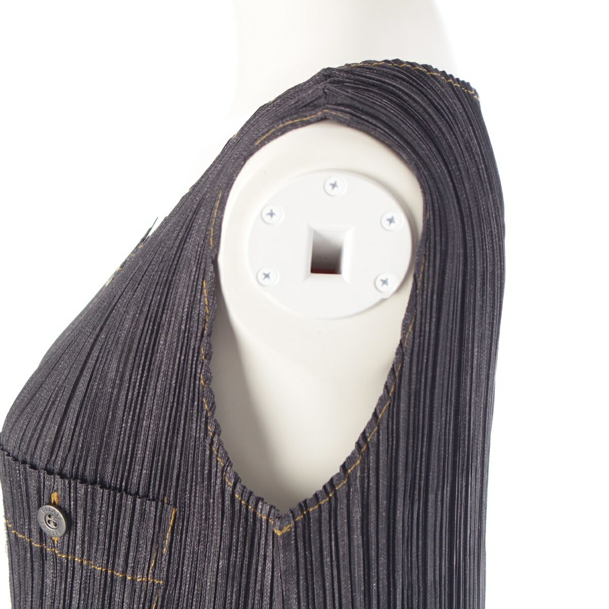 プリーツプリーズ イッセイミヤケ ボタン ロング ノースリーブ  