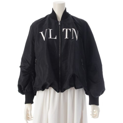 ヴァレンティノ ナイロン VLTN ロゴプリント ジップアップ ブルゾン ジャケット UB3CI01N4HH ブラック 38