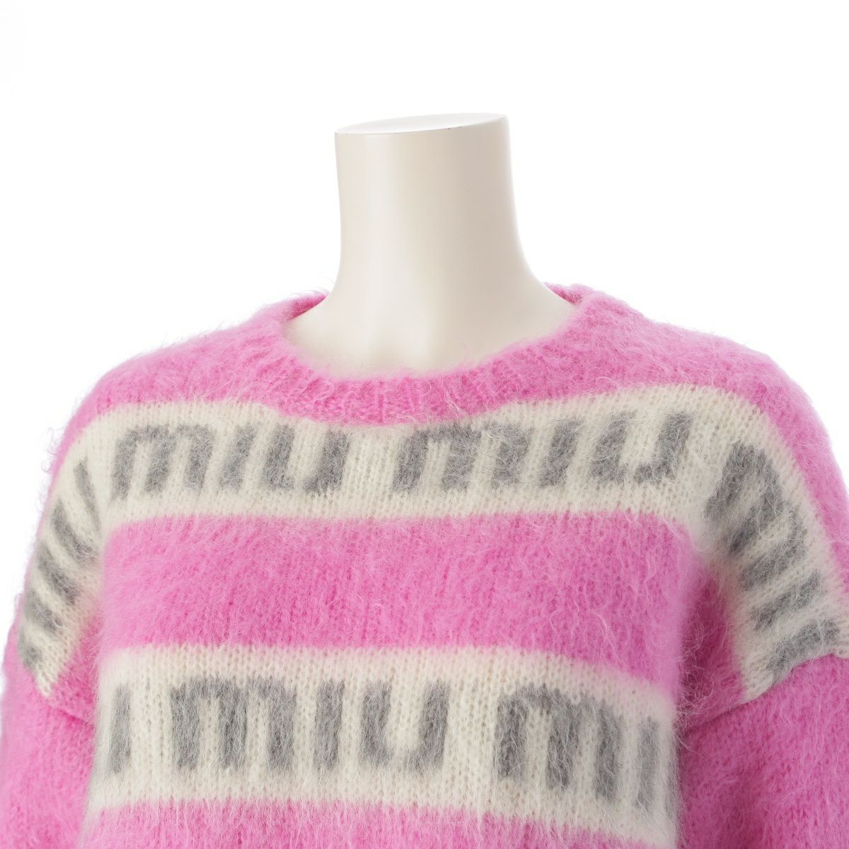 ❤️miu miu ミュウミュウ❤️ピンクニットベスト Vネック miumiu ミュウミュウ ニット ベスト レディース