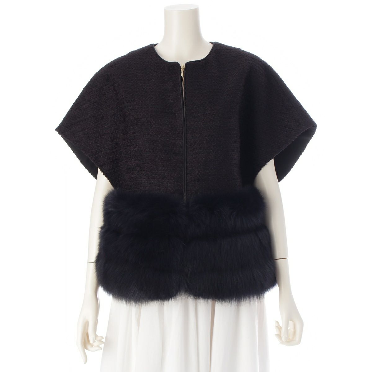 タグ付き未使用☆ADORE ノースリーブ黒ジレ am＆be ノースリーブが袖付きに変身！ 手持ちの服が見違える